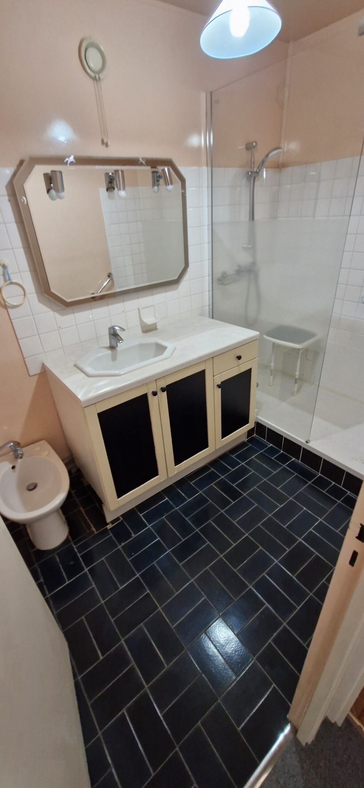 Salle de bain avant rénovation